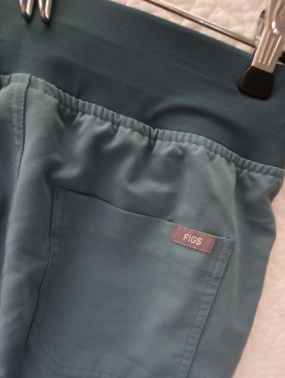 FIGS Yola High-Rise Slim Scrub Pants - Hydrogreen - Picture 8 of 16